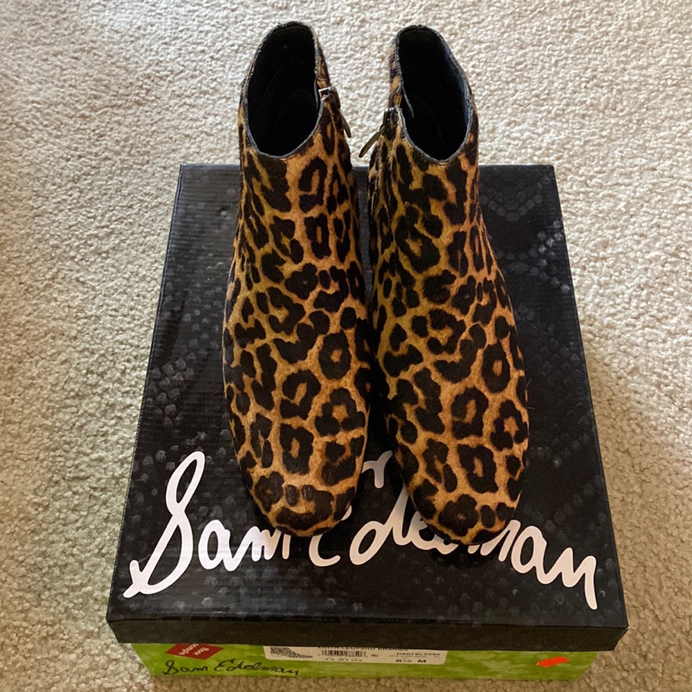 Sam Edelman Edith Leopard Brahma booties. Size 6.5